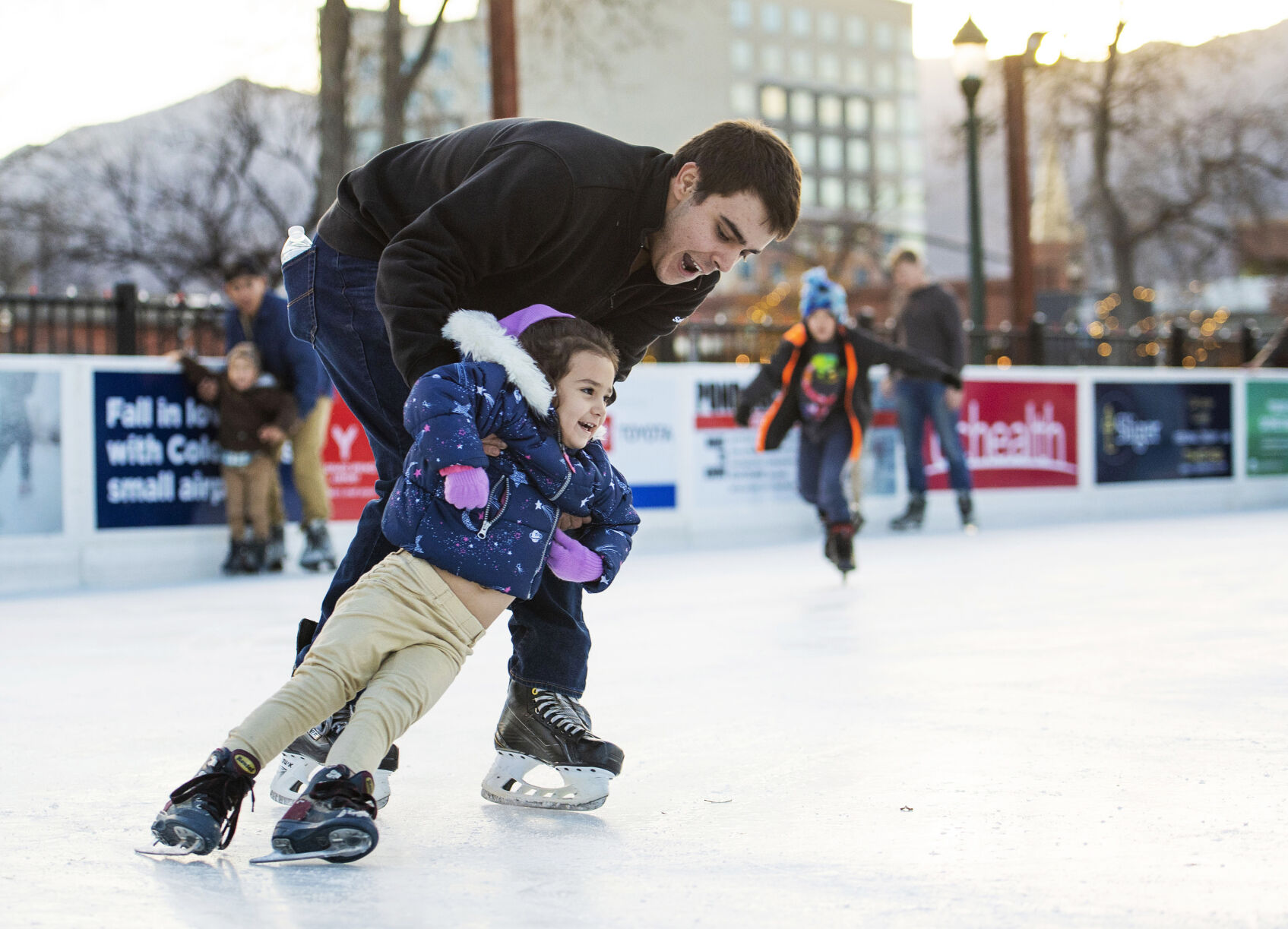 111321-news-skateinthepark 01.jpg